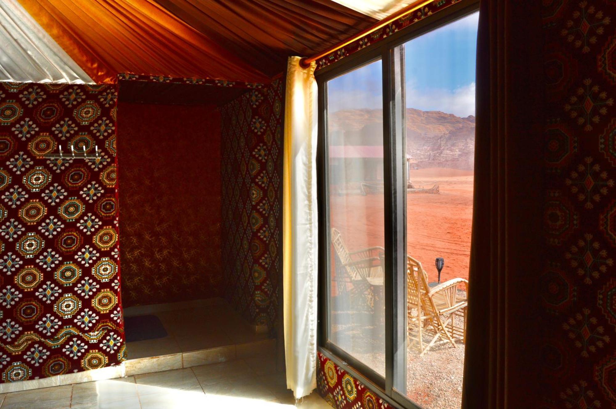 Wadi Rum Travel Camp Екстериор снимка