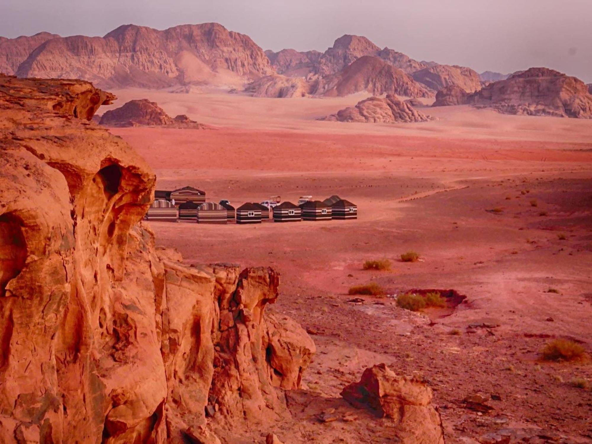 Wadi Rum Travel Camp Екстериор снимка